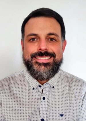 Dr. Cristóbal Fuentes León